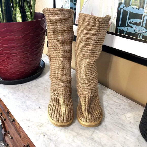 Classic Cardy Boots "Socks," Size 9 - Picture 3 of 9